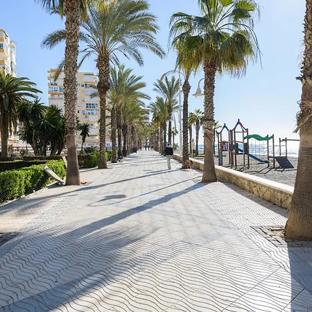 Algarrobo Costa 阿尔加罗沃